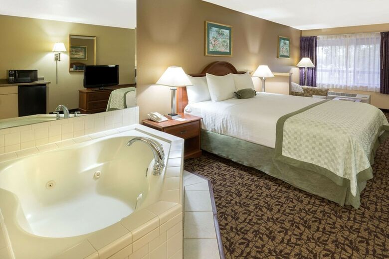 Hotel Hawthorn Suites By Wyndham Napa Valley