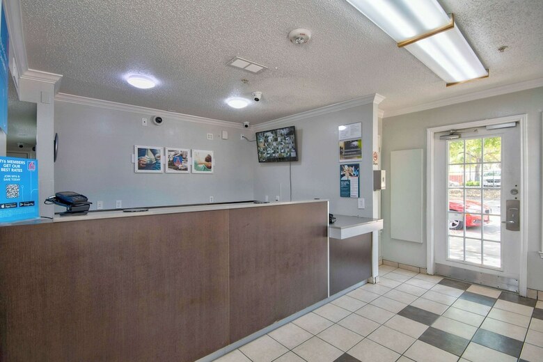 Motel Studio 6 Austin, Tx - Midtown