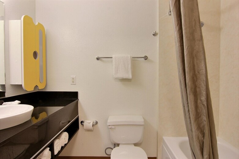 Motel Studio 6 Austin, Tx - Midtown