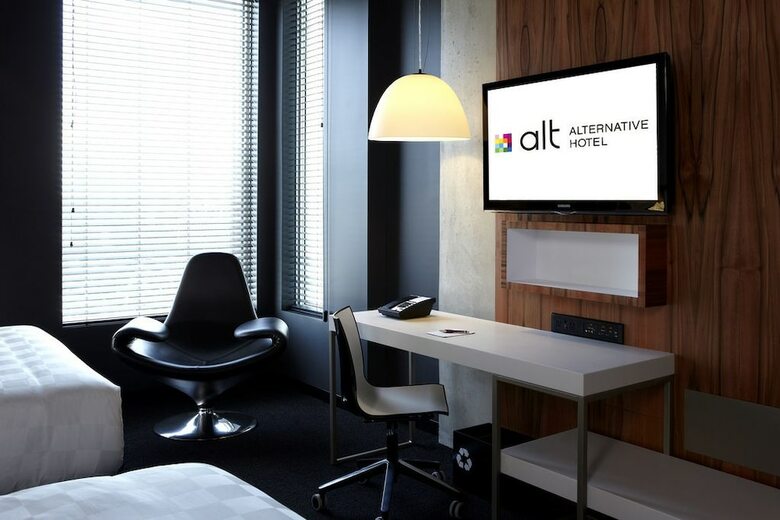 Alt Hotel Toronto Airport