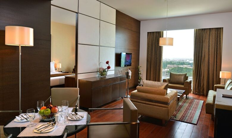 Hotel Holiday Inn Chandigarh Panchkula