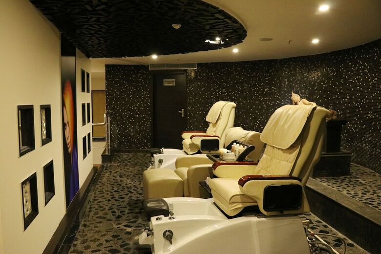 Hotel Holiday Inn Chandigarh Panchkula