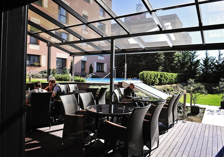 Aparthotel Melrose Apartments 2