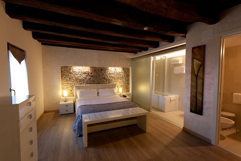 Hotel Antico Borgo Torricella
