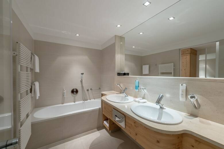 Hotel Aqua Dome - Tirol Therme L�ngenfeld