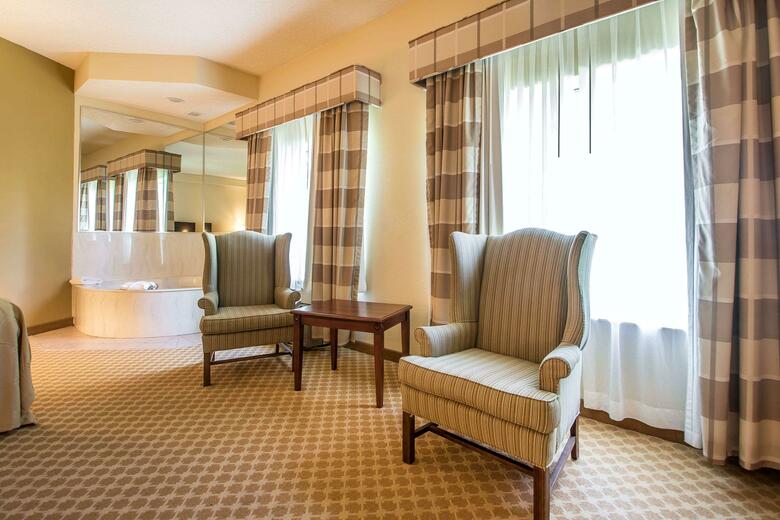 Hotel Quality Inn & Suites