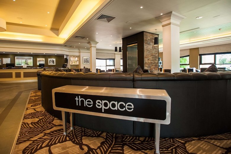 Hotel Doubletree By Hilton Edinburgh Airport