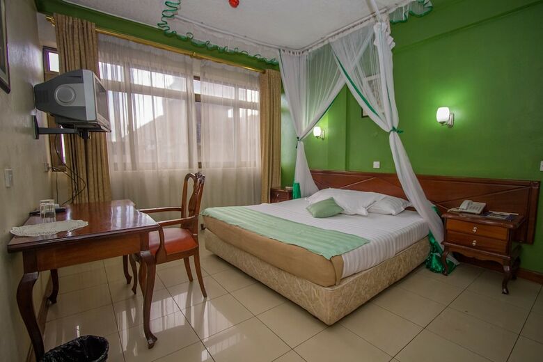 Holiday Express Hotel