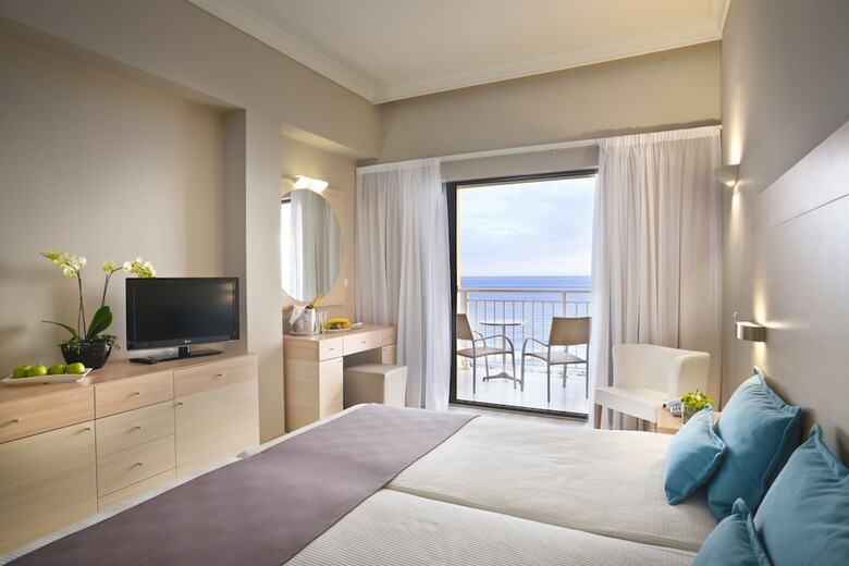 Hotel Louis Grand Glyfada