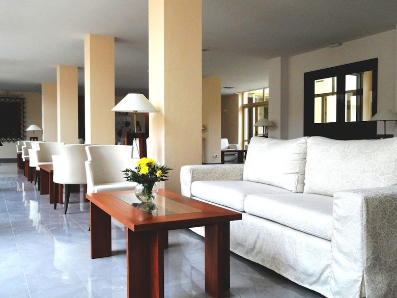 Hotel Louis Grand Glyfada