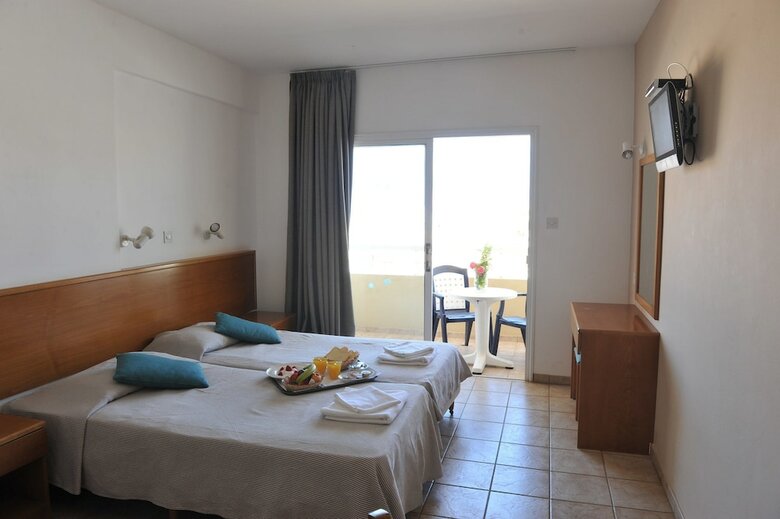 Aparthotel Captain Karas Holiday Apartments