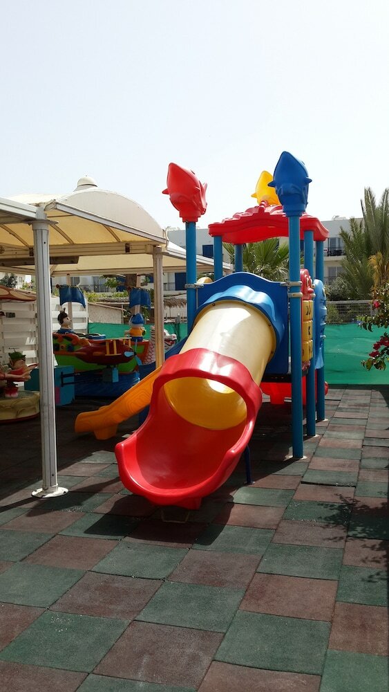 Aparthotel Captain Karas Holiday Apartments
