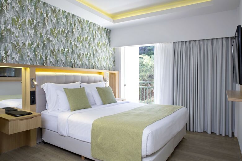 Hotel Dolce By Wyndham Attica Riviera