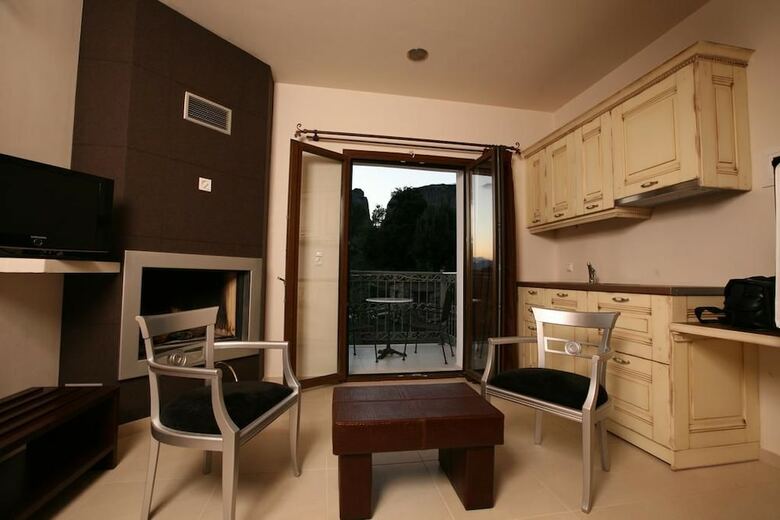 Aparthotel Epavlis Meteora Suites Hotel