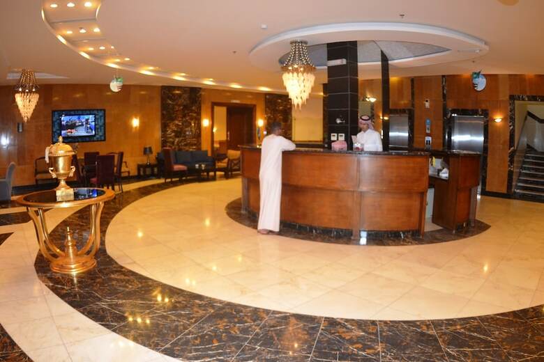 Hotel Awaliv Suites