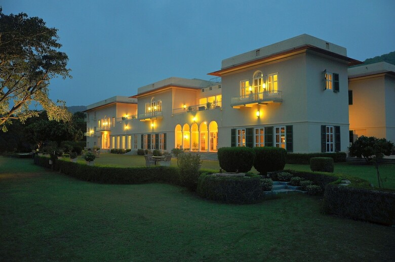 The Gateway Hotel Ramgarh Lodge Jaipur