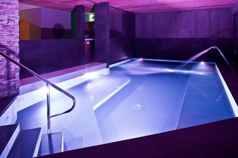 Anova Hotel & Spa