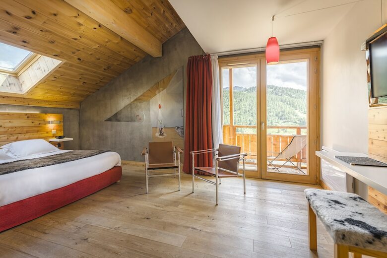 Anova Hotel & Spa