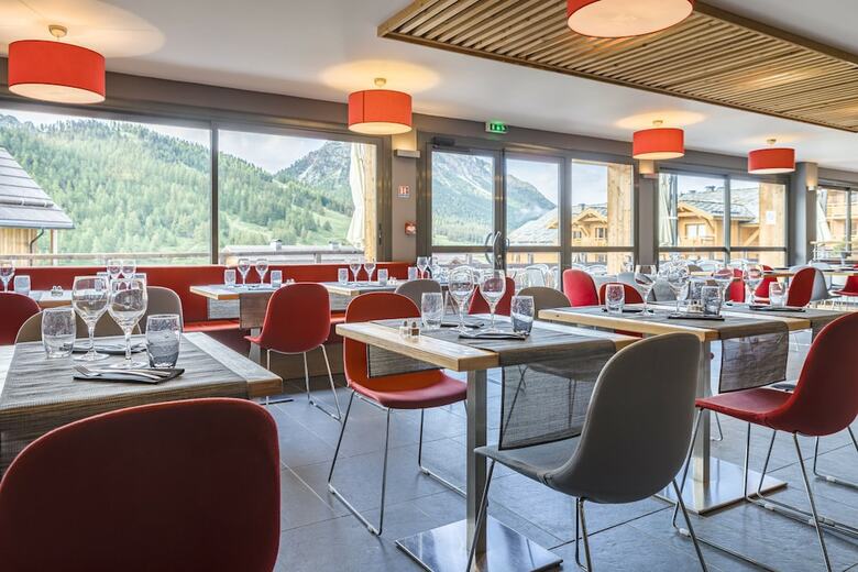 Anova Hotel & Spa