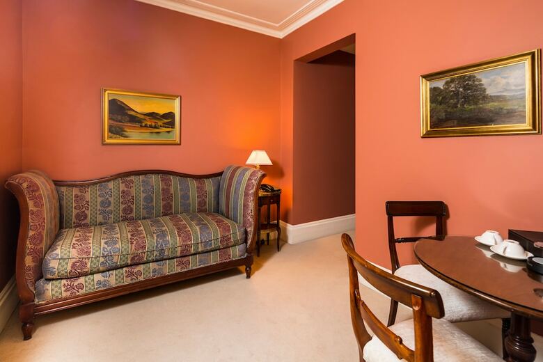 Hotel Roseate House London