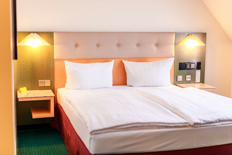 Plaza Hotel Blankenburg Ditzingen, Sure Hotel Collection