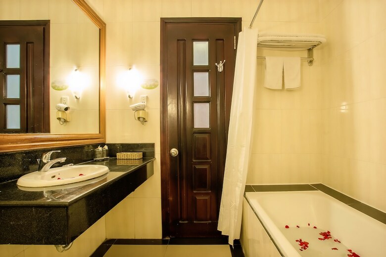 Golden Sea Hotel