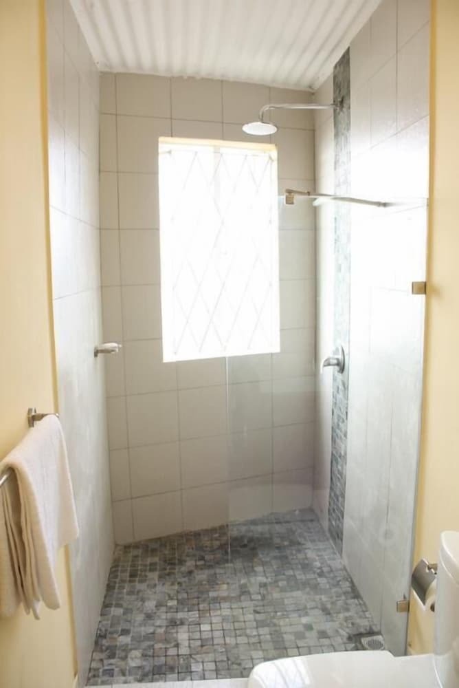 Hotel Le Cactus Guesthouse