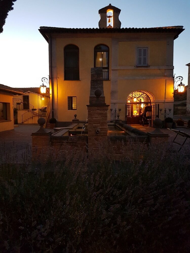 Posada Il Postiglione Antica Posta Dei Chigi