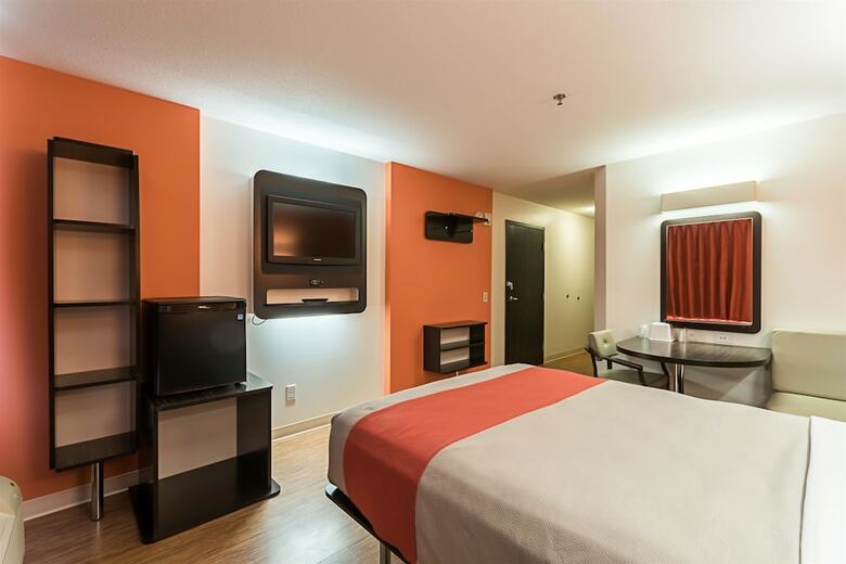 Hotel Motel 6 Moosomin, Sk
