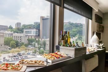 Hotel Holiday Inn Select University Center