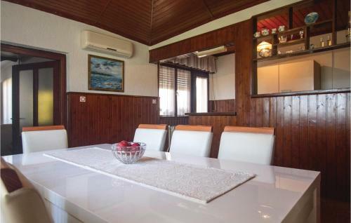 Holiday Home Barban Melnica