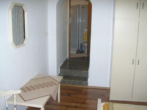 Apartments Goldy Icici