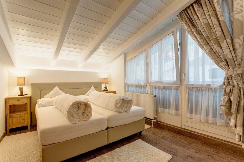 Hotel Am Dorfplatz Suites - Adults Only