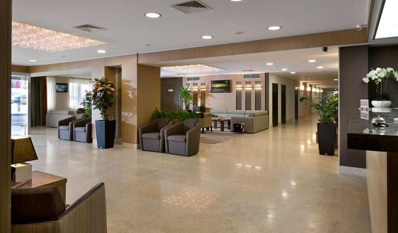 Ovis Hotel