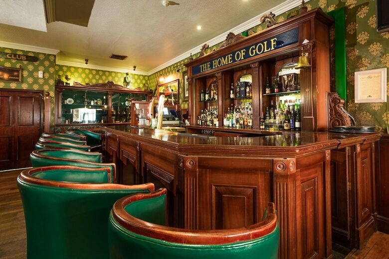 NH The Lord Charles Hotel