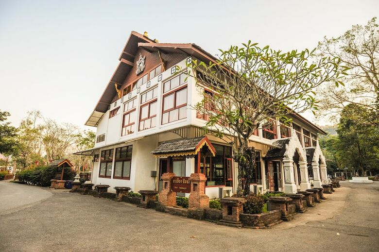 Suan Bua Hotel & Resort