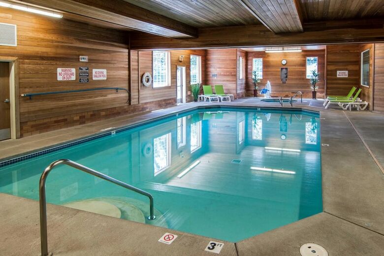 Hotel Comfort Suites Linn County