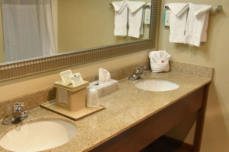 Hotel Comfort Suites Linn County