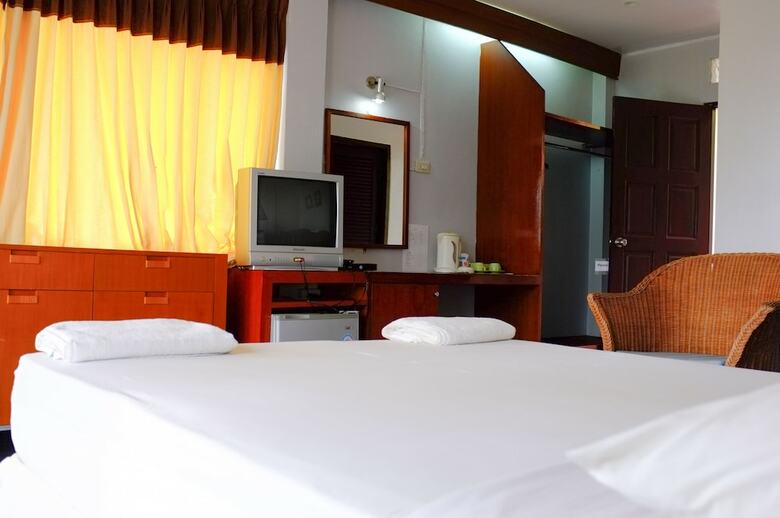 Apartamento Thaniza Beachfront Resort