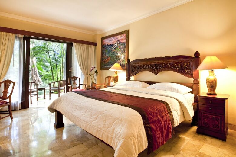Apartamento Hotel Kumala Pantai