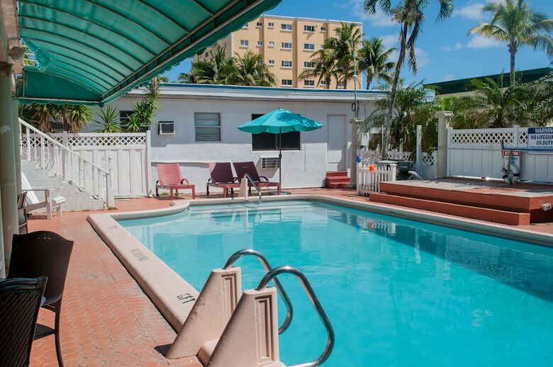Motel Hollywood Beach Blue Wave