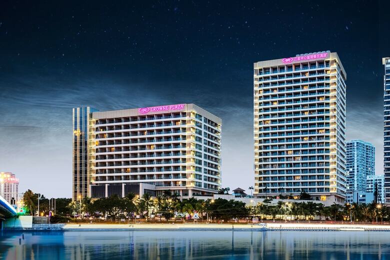 Hotel Crowne Plaza Sanya City Center