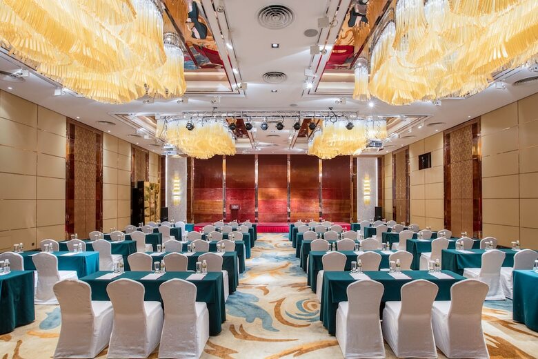 Hotel Crowne Plaza Sanya City Center