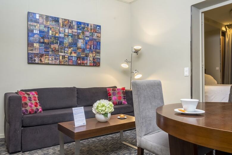 Chez Oscar Appart'h�tel Champs-elys�es