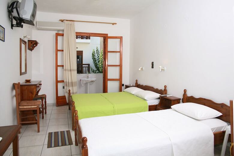 Hotel Kapetanos Rooms