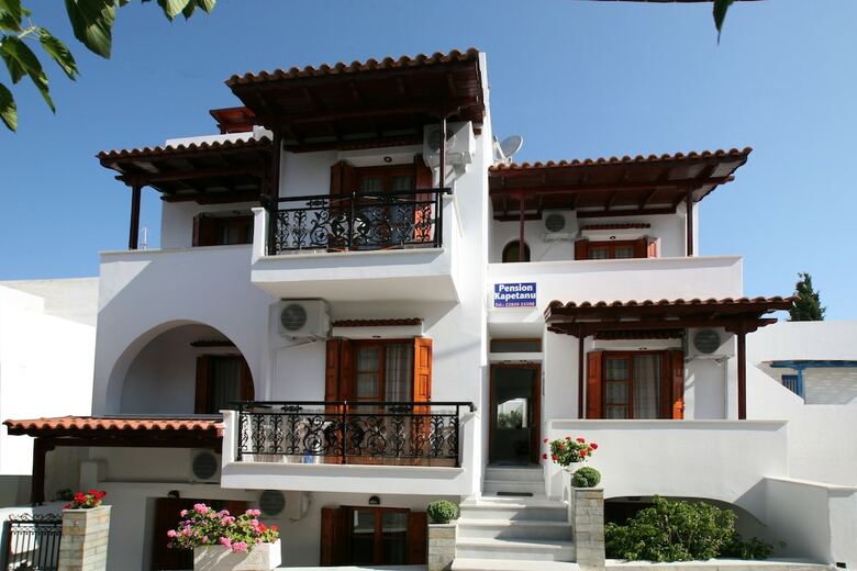 Hotel Kapetanos Rooms