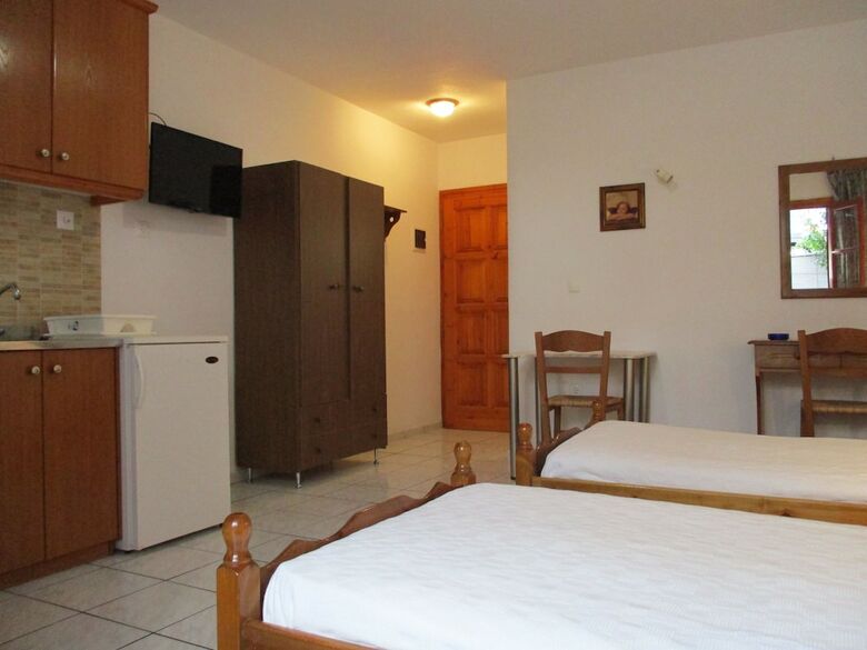 Hotel Kapetanos Rooms