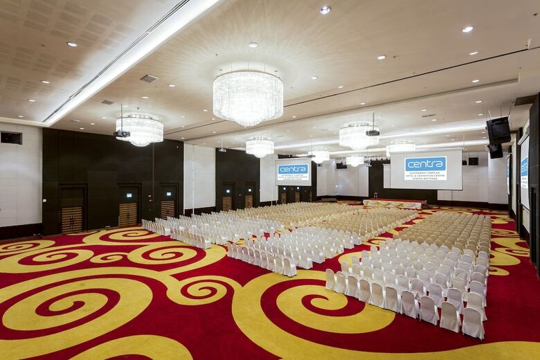 Centra Government Complex Hotel & Convention Centre