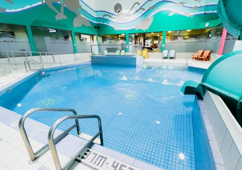 Hotel Canad Inns Destination Centre Transcona