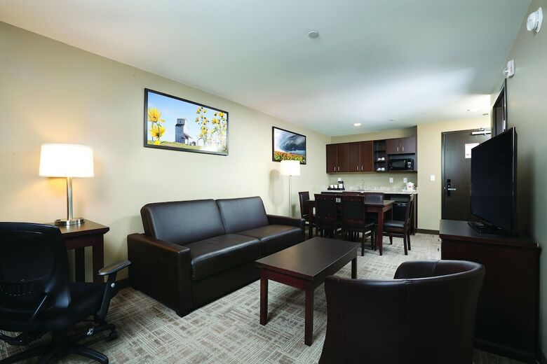 Hotel Canad Inns Destination Centre Transcona